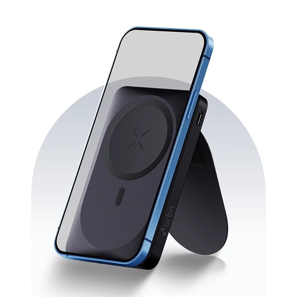 10,000 mAh Kickstand Power Bank