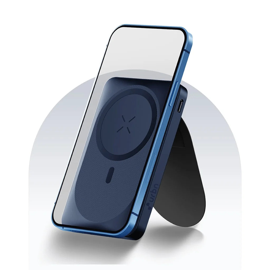 10,000 mAh Kickstand Power Bank